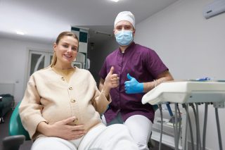 آیا جراحی دندان در دوران بارداری ایمن است؟